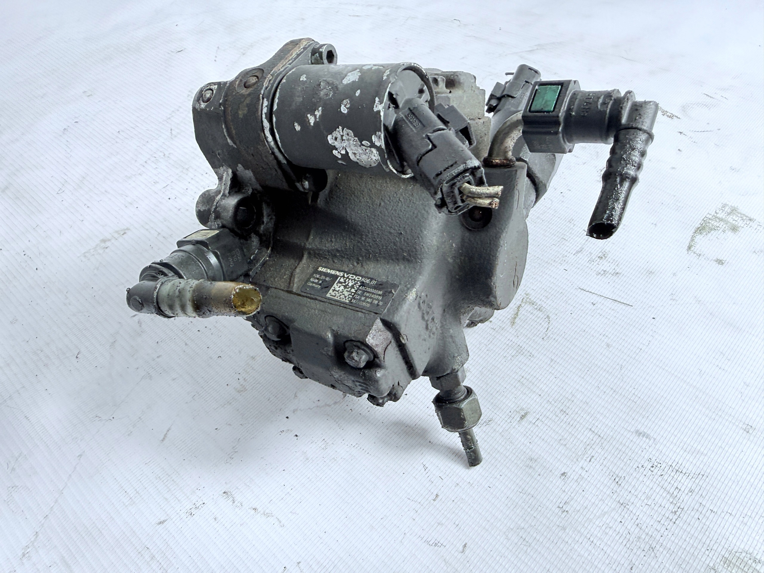 Ruiskutuspumppu OEM 9654091880 Peugeot 407:lle