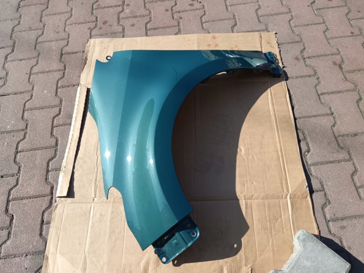 SUPER ZUSTAND TOYOTA YARIS 4 IV XP210 2020- KOTFLÜGEL VORNE LINKS VORNE Tarnów
