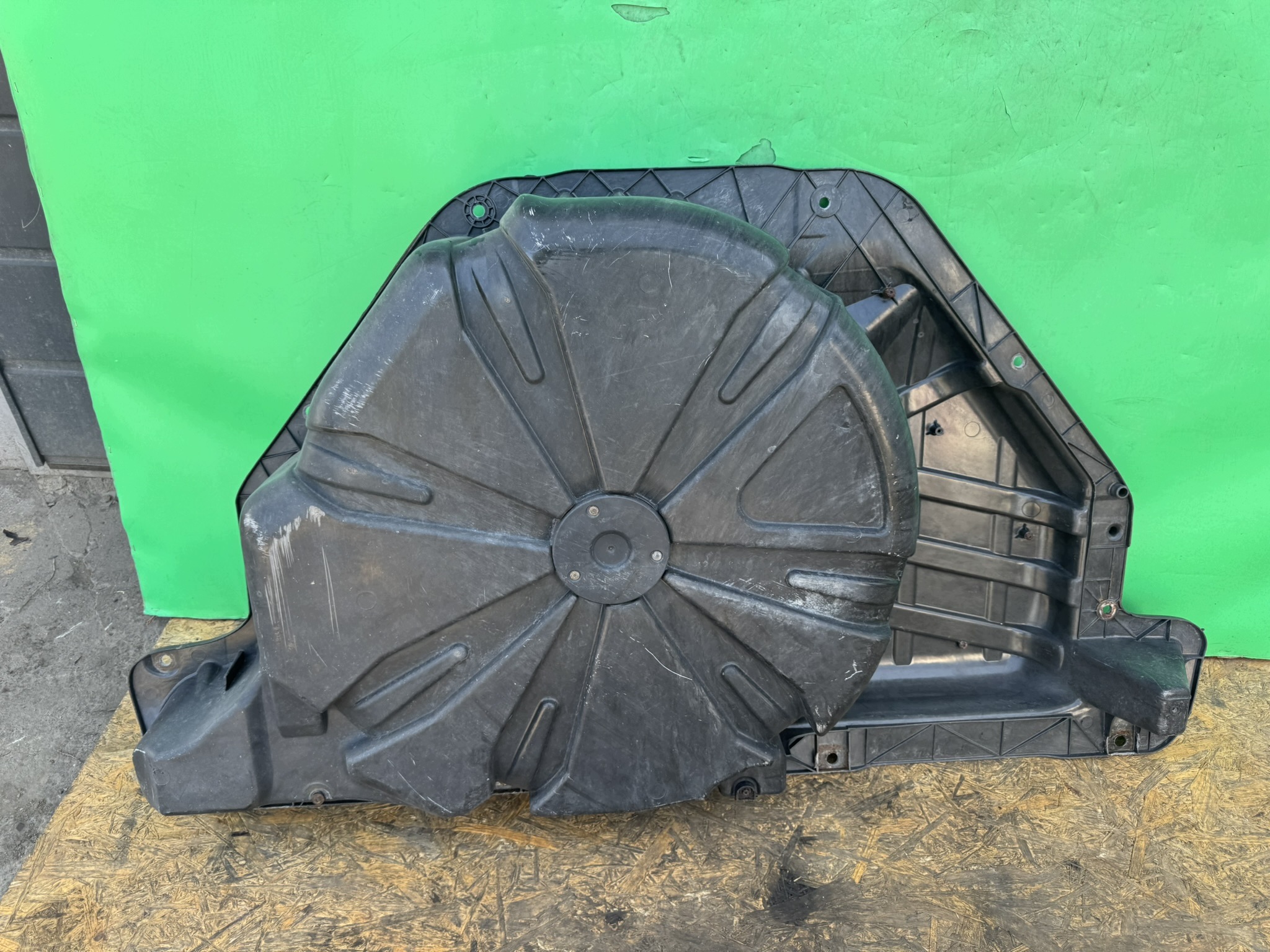 OEM 8200890248 Bagageutrymmesgolvkar Renault Scenic III image 7