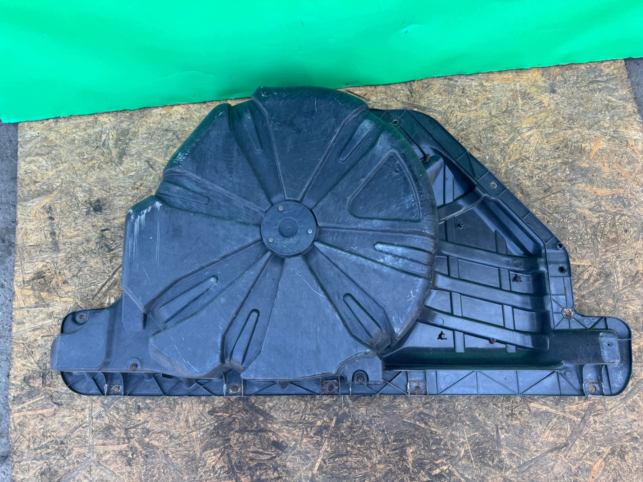 OEM 8200890248 Bagageutrymmesgolvkar Renault Scenic III image 9