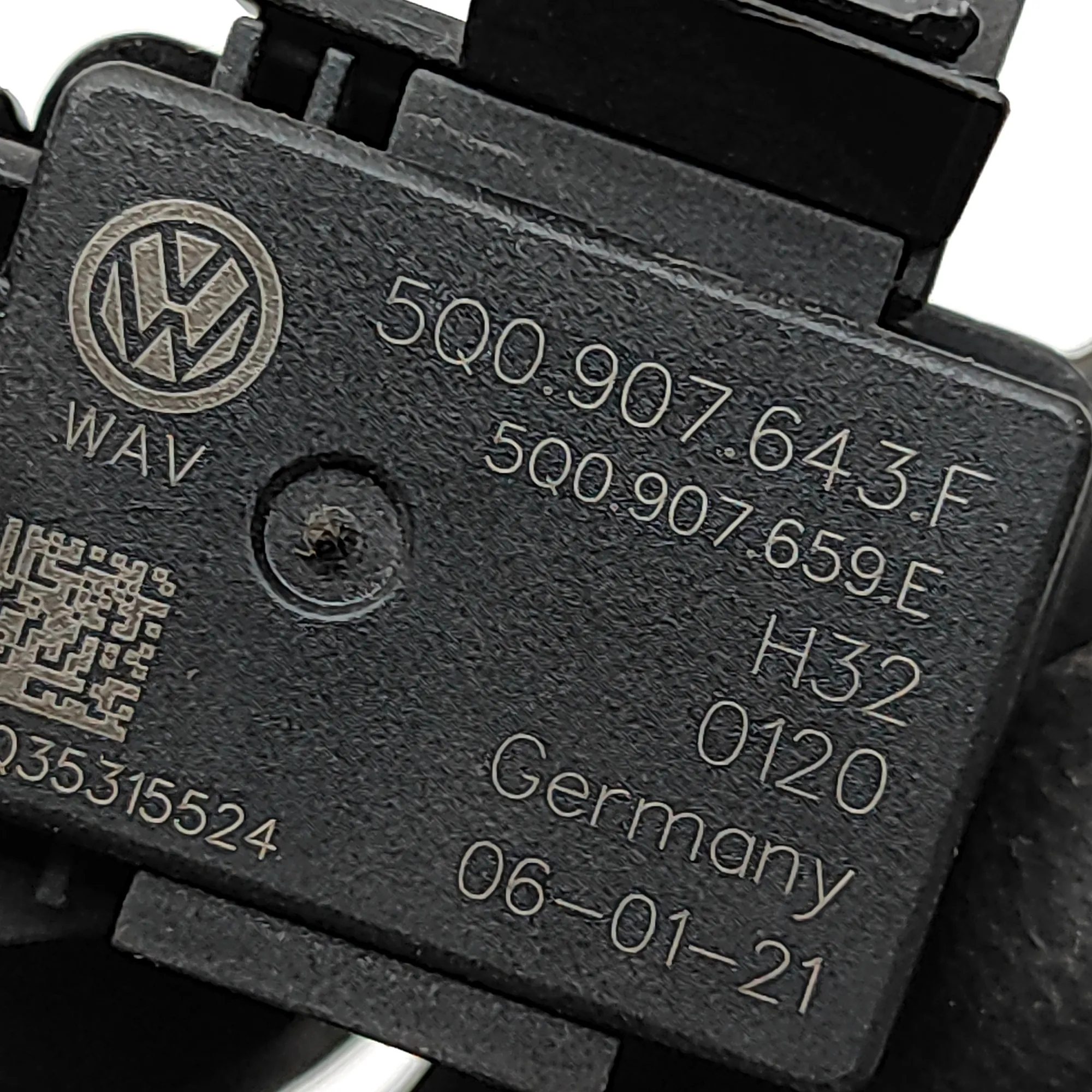 Sensor calidad aire Skoda Superb III OEM 5Q0907643F image 7