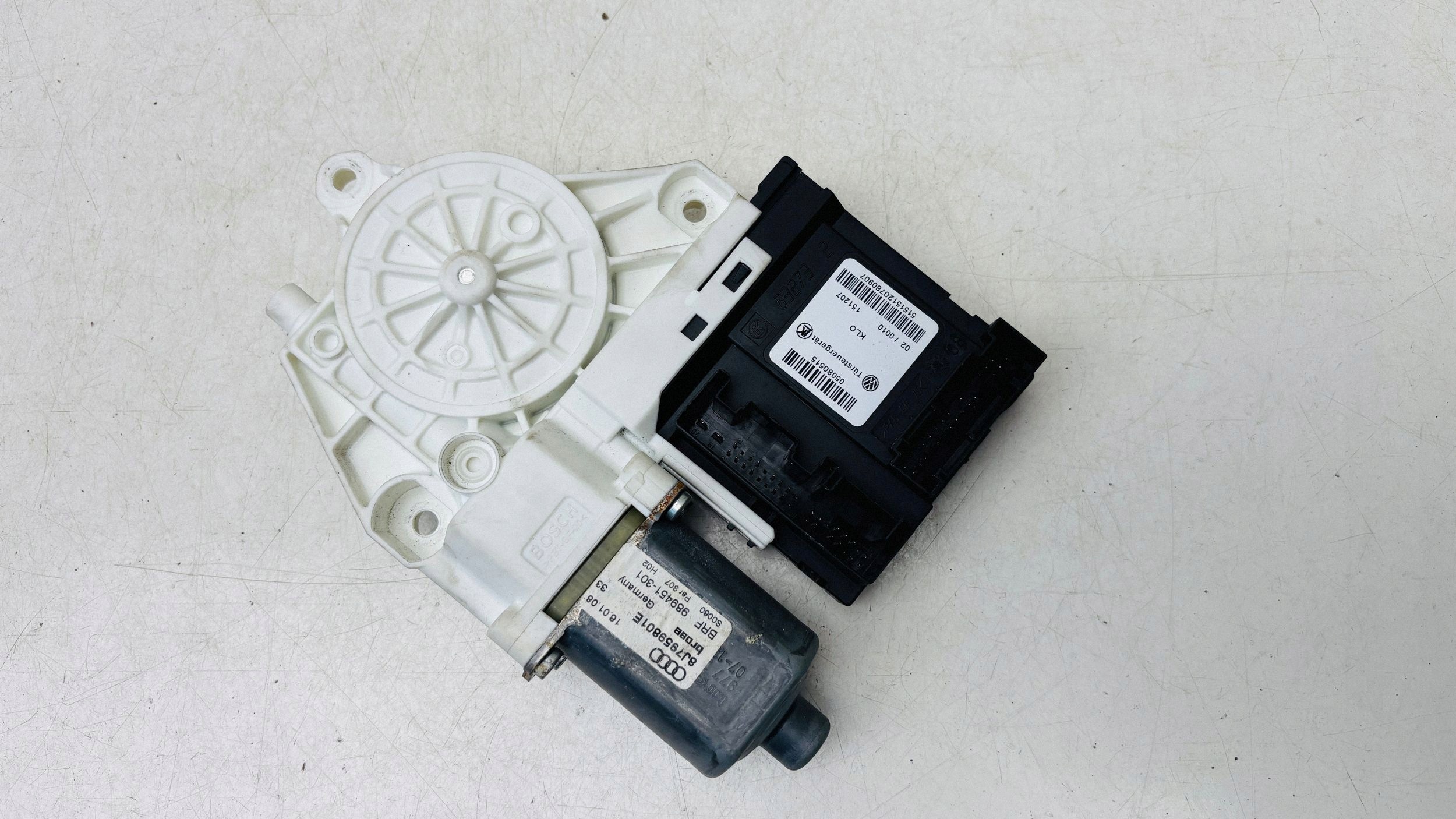Régulateur de vitre Audi TT Mk2 OEM 8J7959801E image 3