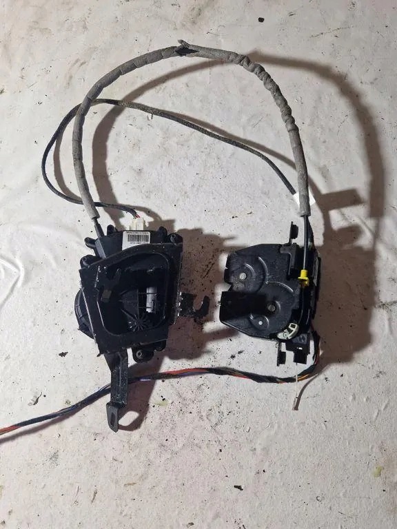 BMW Trunk Lock OEM 966929108 for 3 Series F30/F80