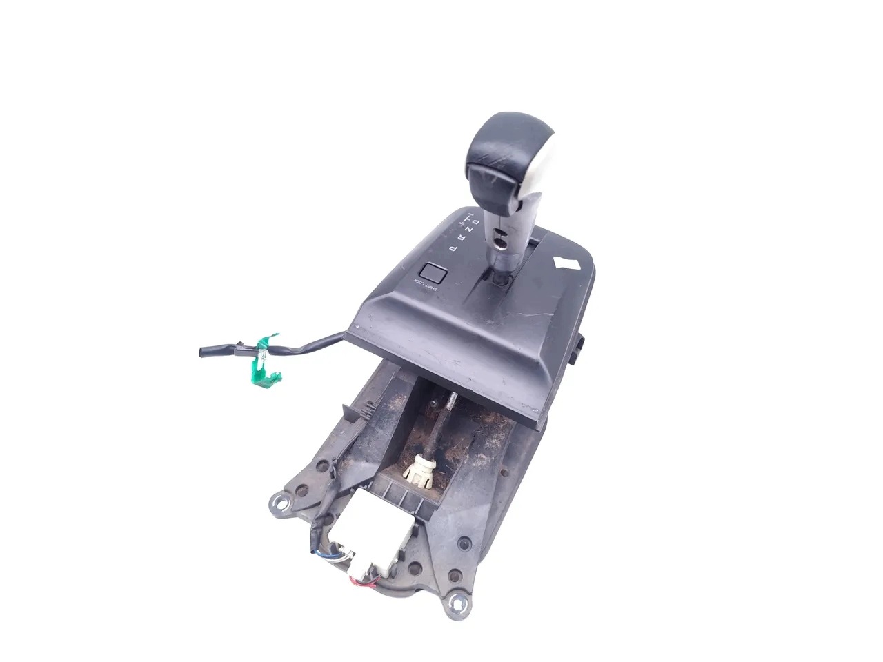 Levier de Vitesse Mitsubishi OE 75C685 - État Utilisé image 3