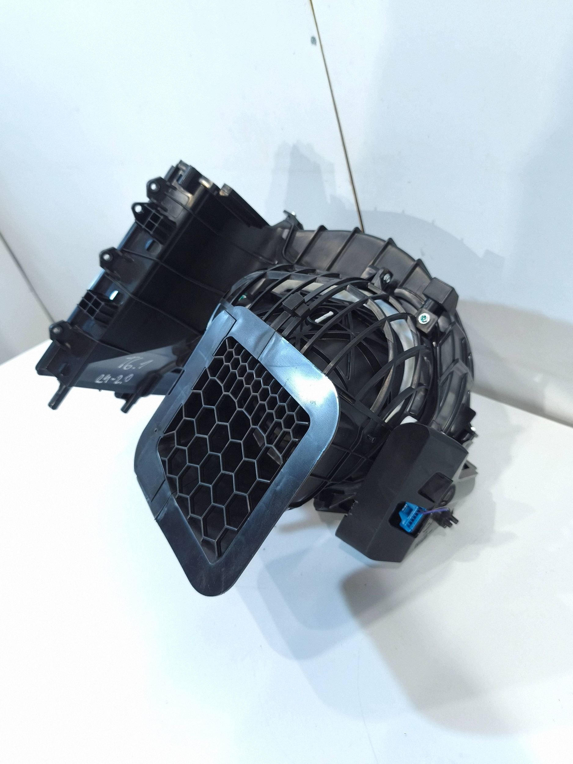 Verwarmingsventilator relais OEM 5Q0907521F Skoda Karoq image 3