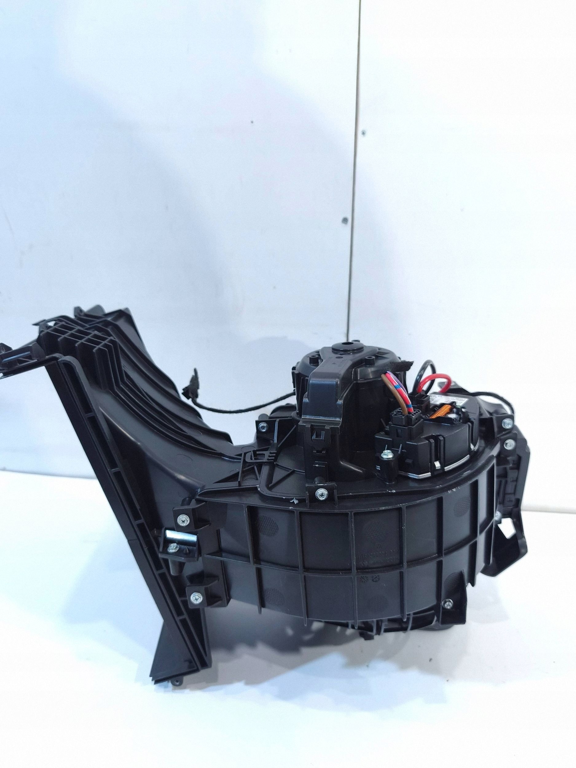 Verwarmingsventilator relais OEM 5Q0907521F Skoda Karoq image 8