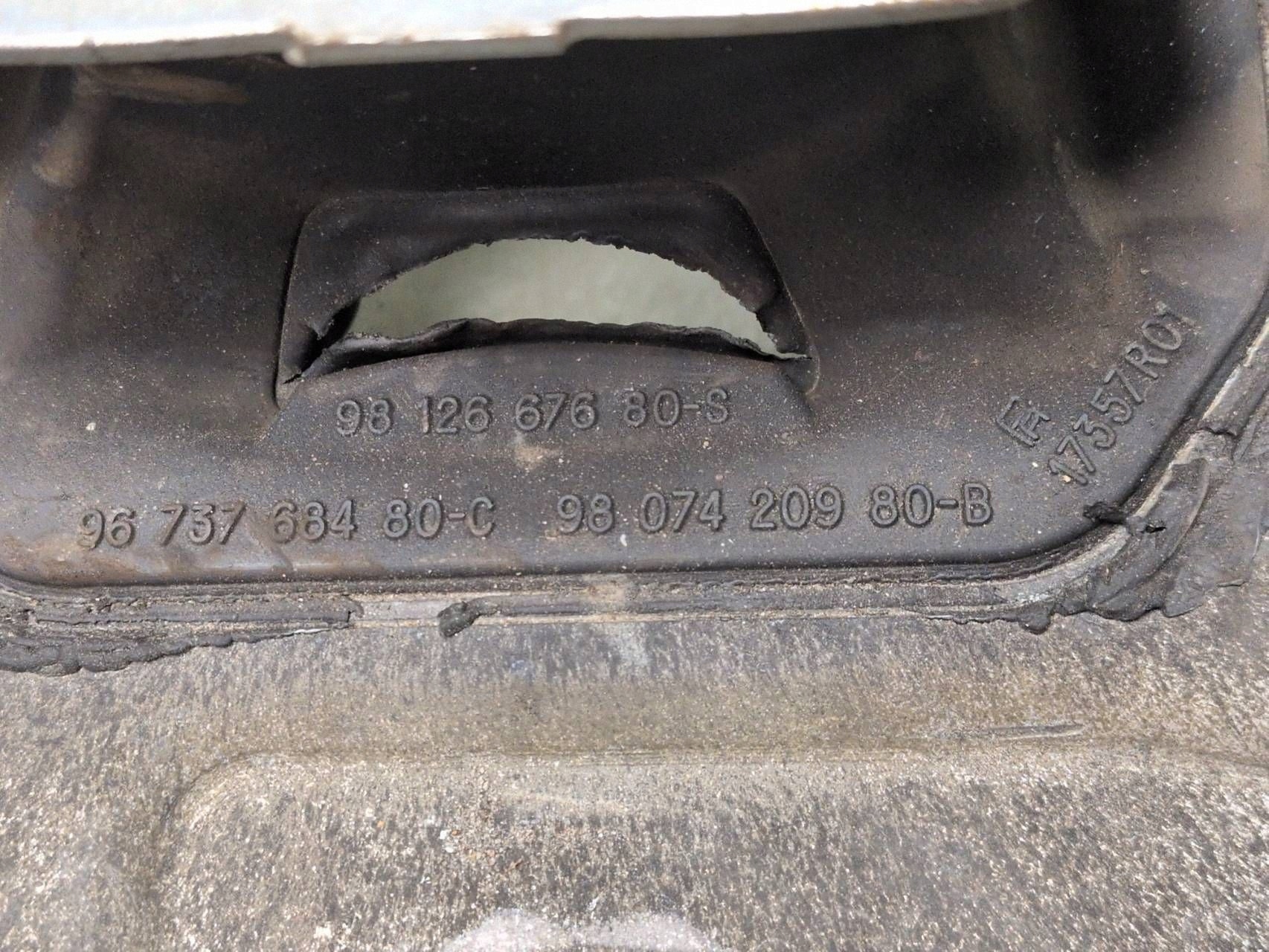 Peugeot OE 9812667680 Support Boîte Usagé image 10