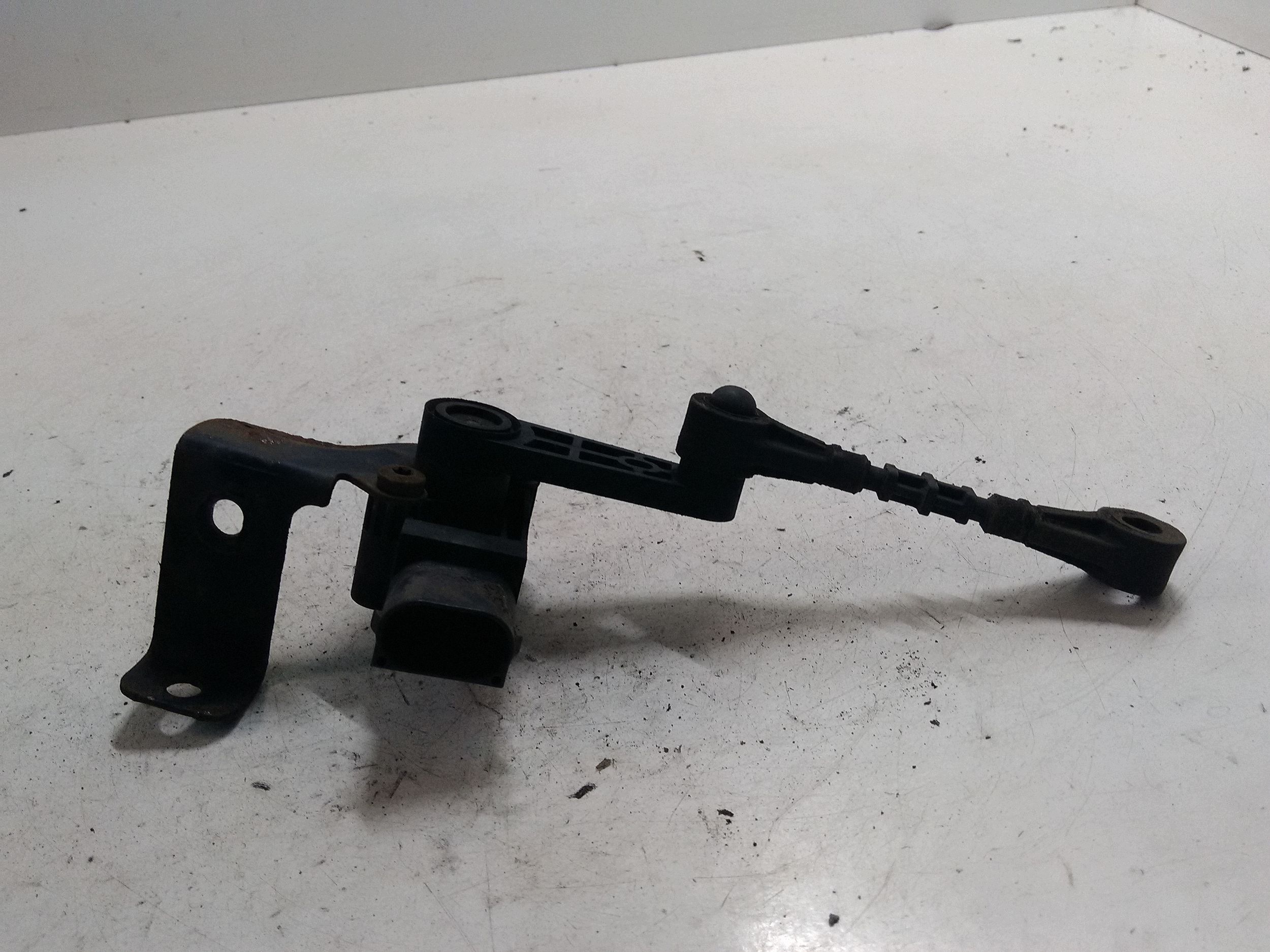 Höhensensor hinten rechts OEM BJ323D026AA image 2