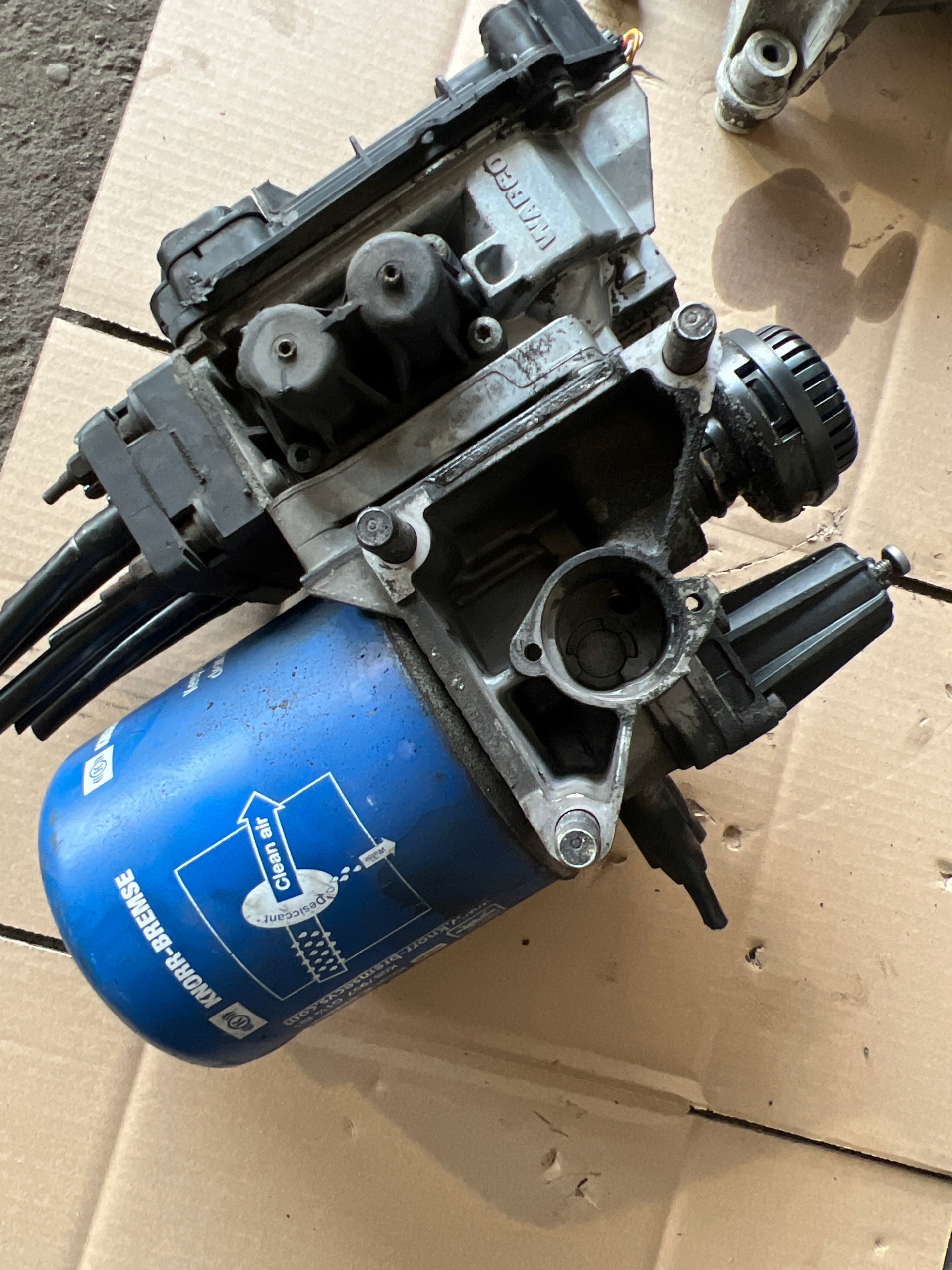 Scania Luchtdroger OEM 2308777 - Gebruikte staat image 2