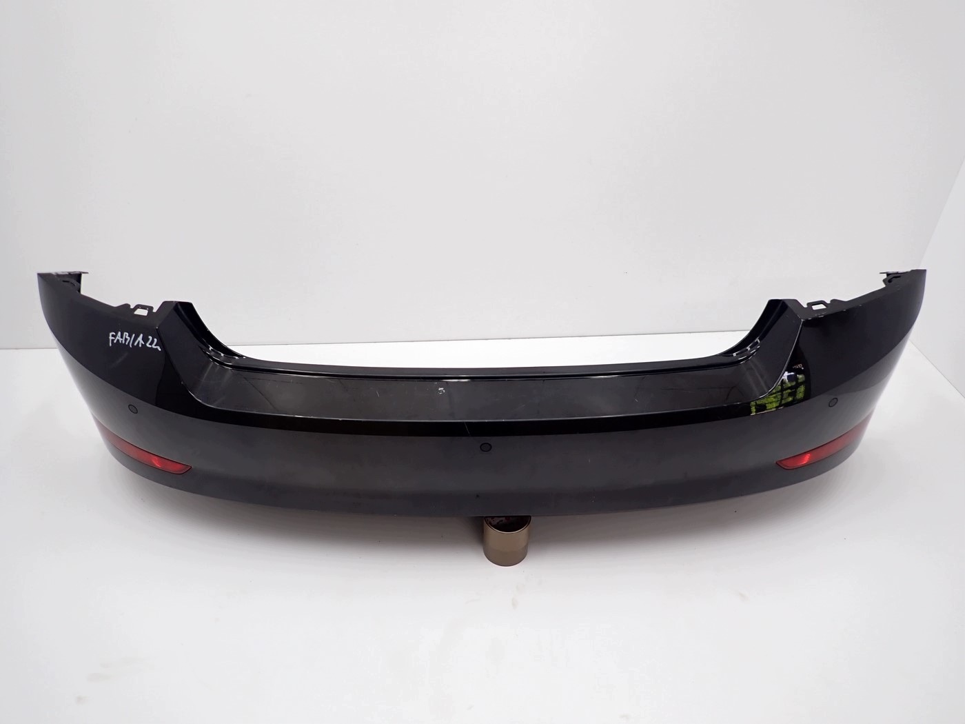 Parachoques trasero SKODA FABIA III OEM 6V6807421 image 2