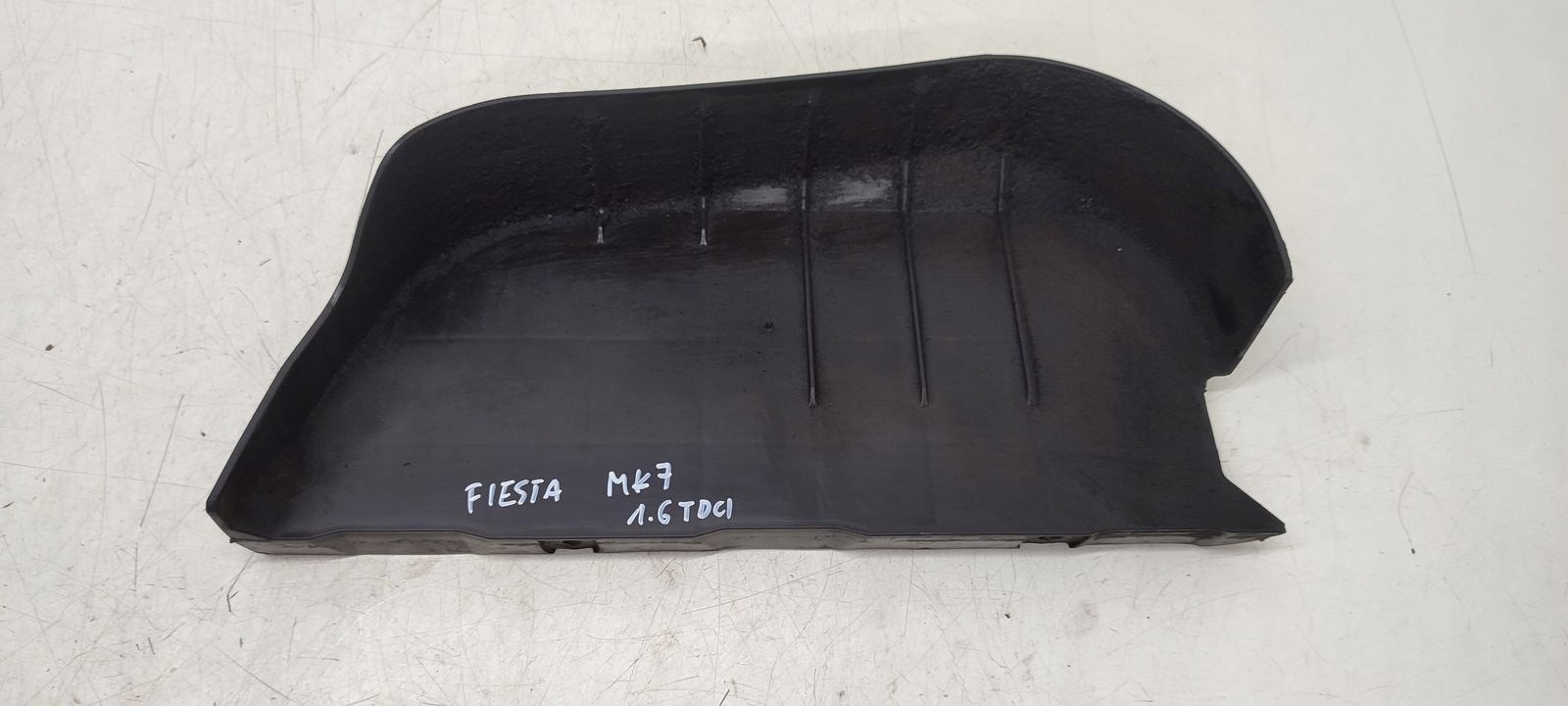 Cubierta de correa de distribución Ford Fiesta 2012 OEM 8A616775BA image 2
