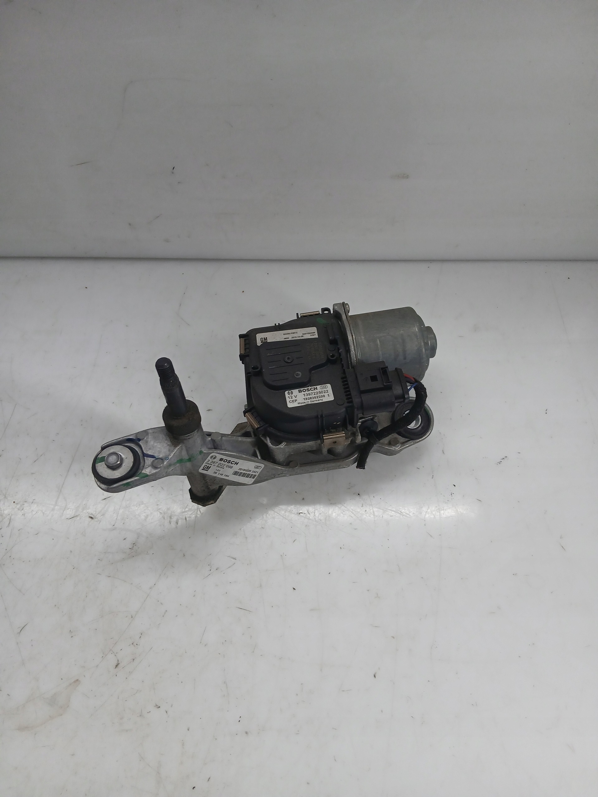Opel Astra K vindrutemotor OEM 1397225022 image 2