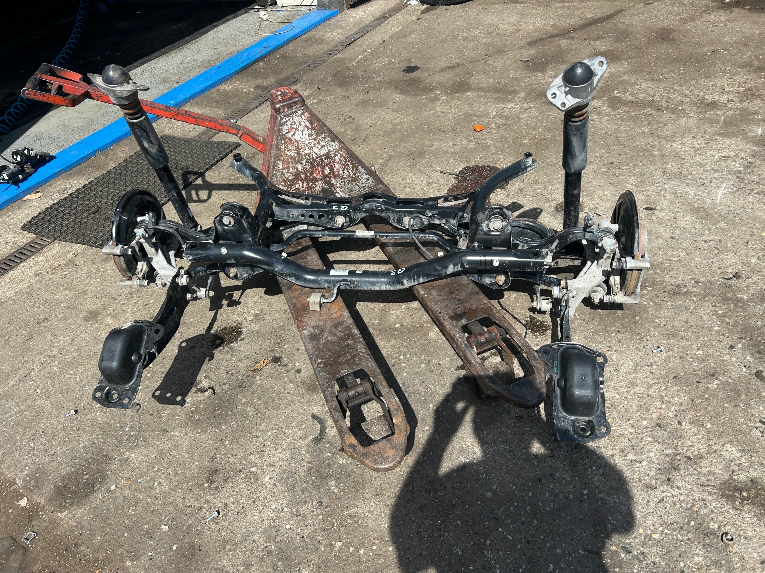 Audi Q3 8U Rear Suspension Beam OEM 5N0505315S
