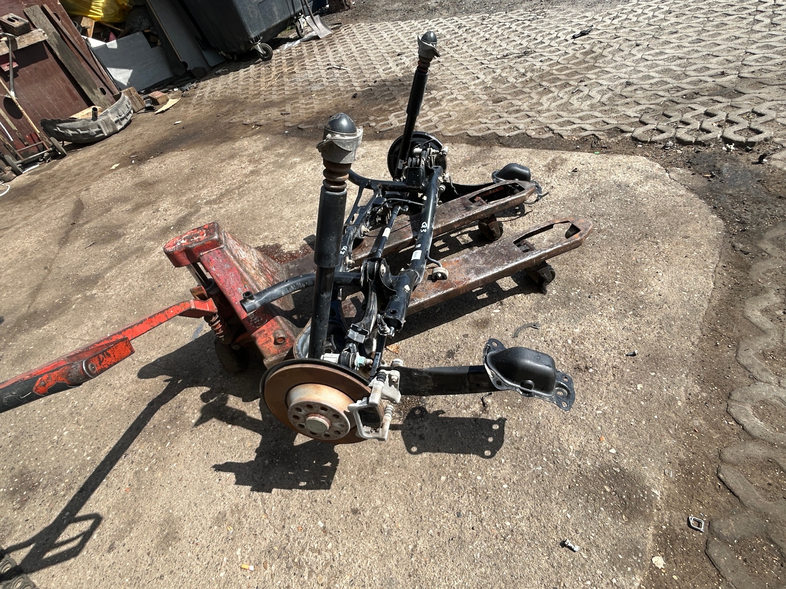 Audi Q3 8U Hinterachsschwinge OEM 5N0505315S image 5