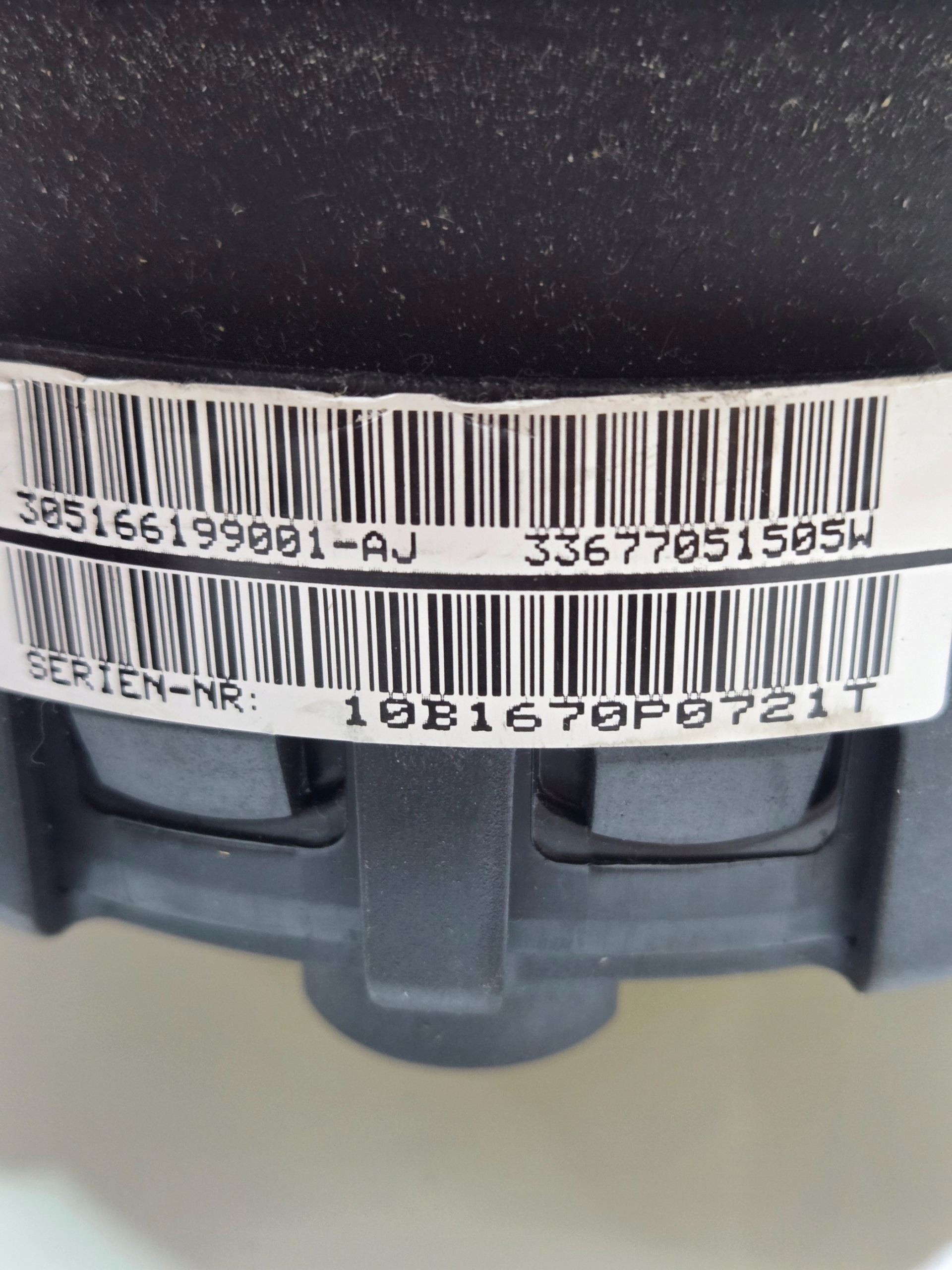 OEM 6770515 Driver Airbag for BMW E90 E87 M-Package image 5