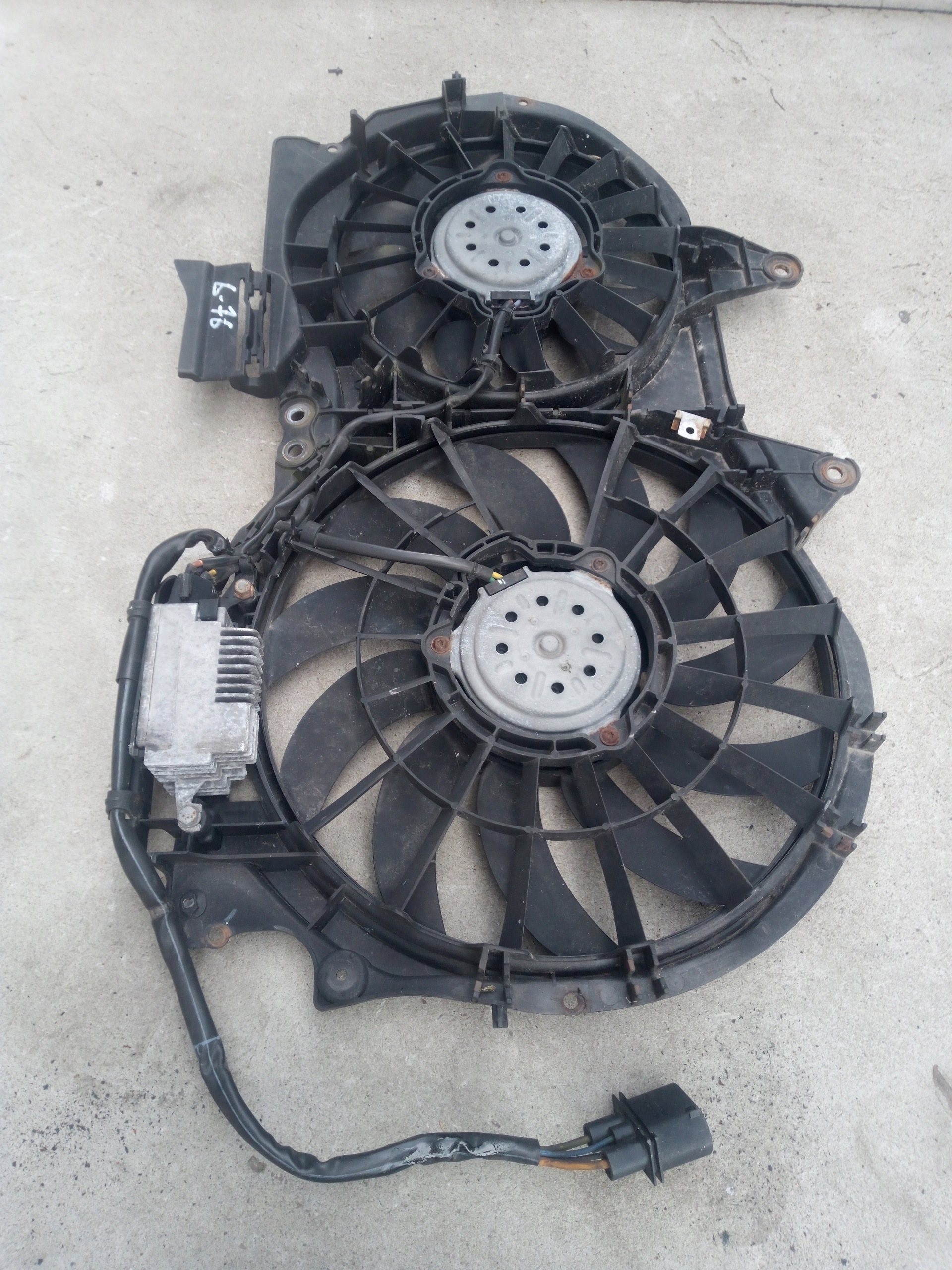 Kylarfläkt Audi A4 B7 2.0TFSI OEM 8E0121205AB image 8
