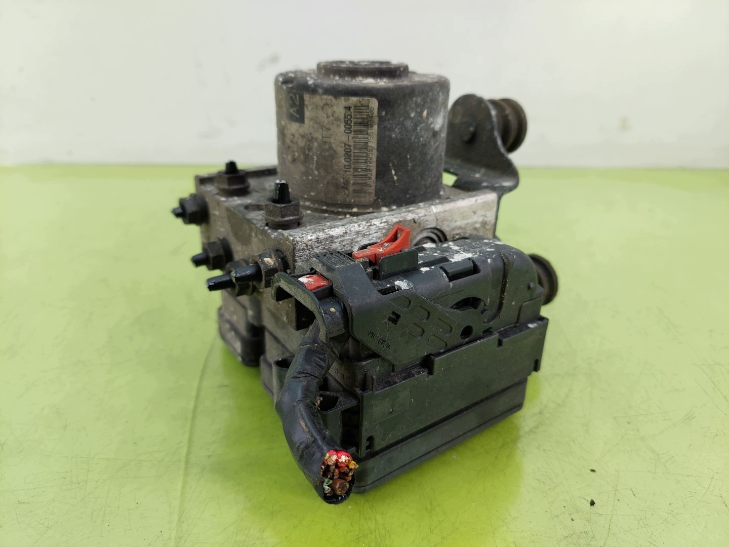 Pompe ABS OEM 1K0907379P pour SEAT Leon 2 image 3