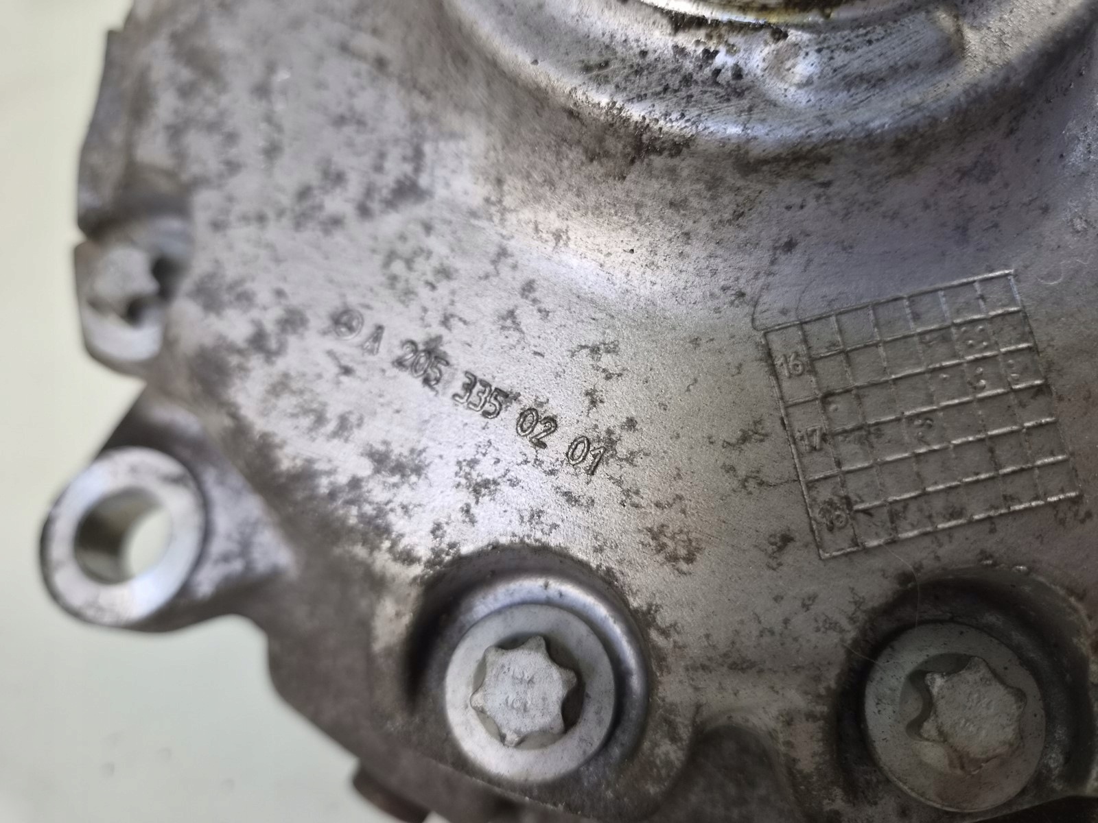 Mercedes Vorderdifferenzial OEM A2053304107 Gebraucht image 10