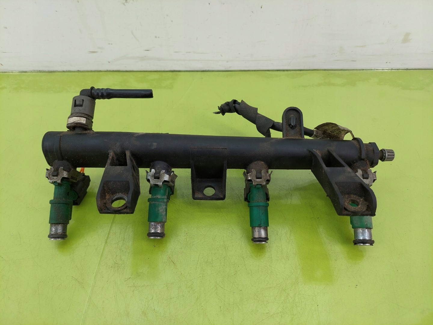 Riel de inyección OEM 9655833580 para Peugeot Citroen image 3