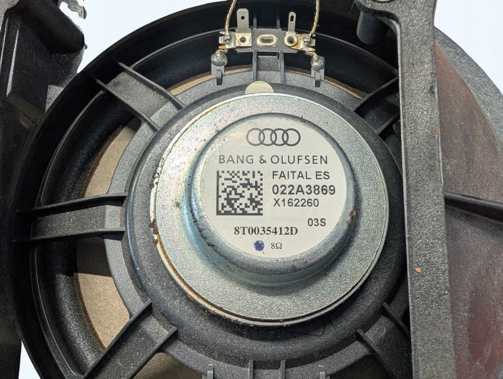Subwoofer-kaiutin OEM 8T0035412D Audi A5 8T:lle