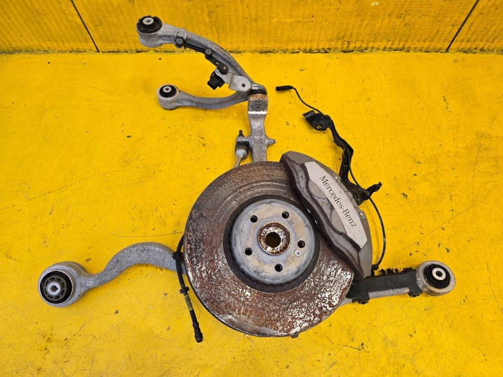 Mercedes-Benz EQC W293 N293 snodo anteriore sinistro A0004211301
