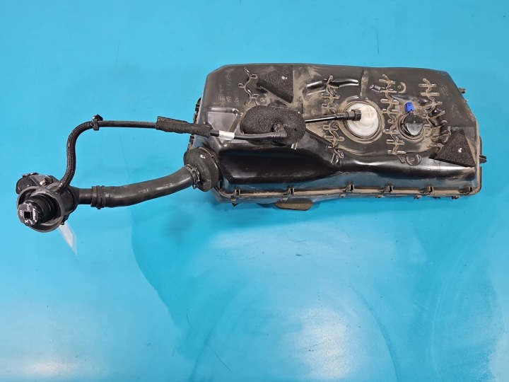 AdBlue-tank Jaguar XE X760 2.0D