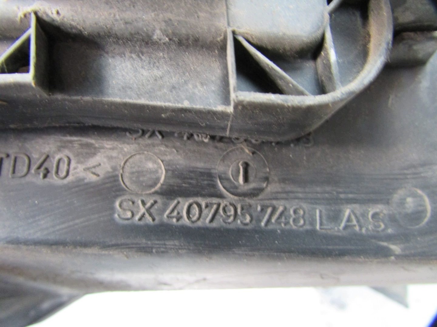 Fiat Stilo vasen etuvalo OEM 40795748 image 8