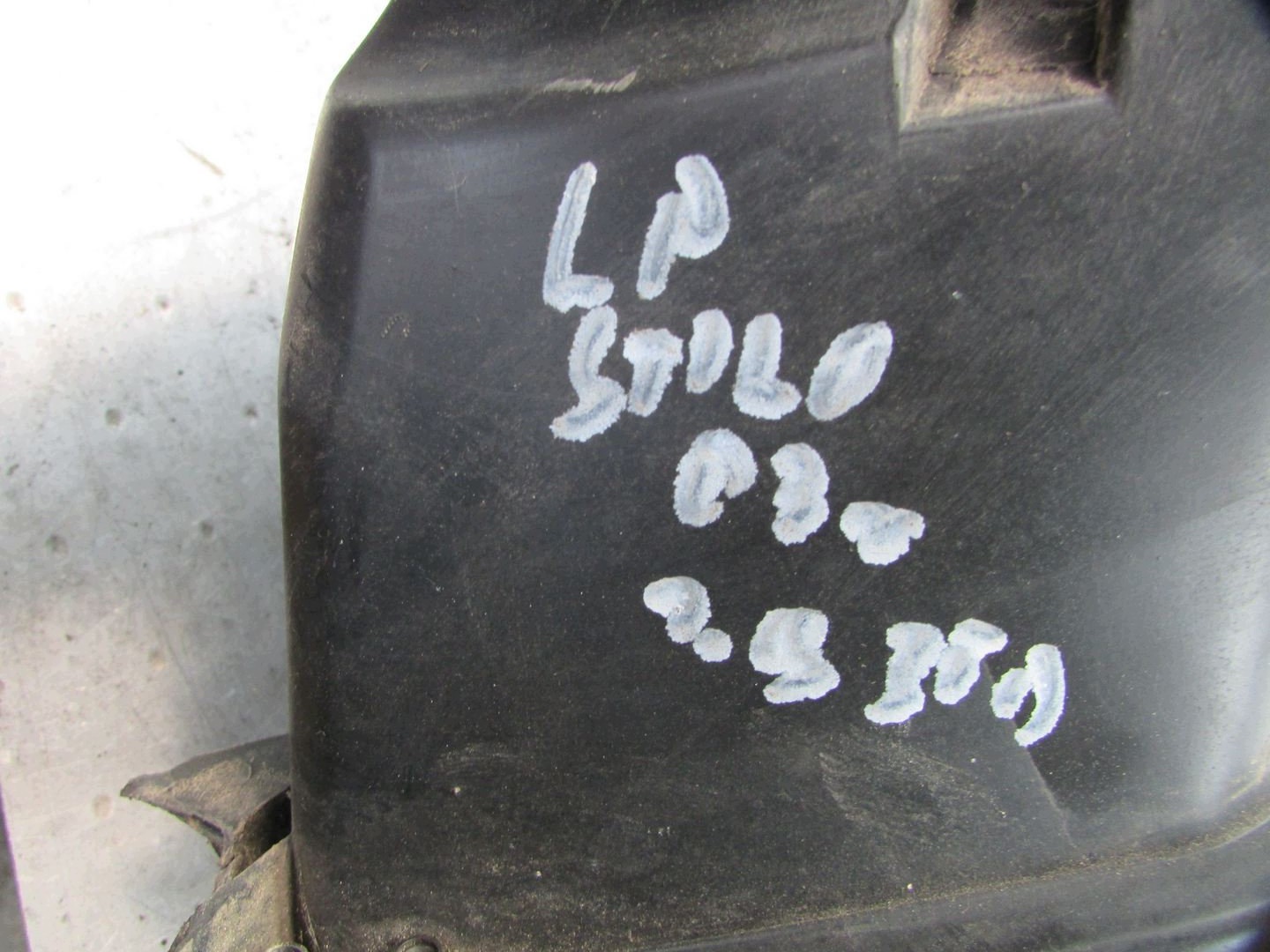 Fiat Stilo vasen etuvalo OEM 40795748 image 9