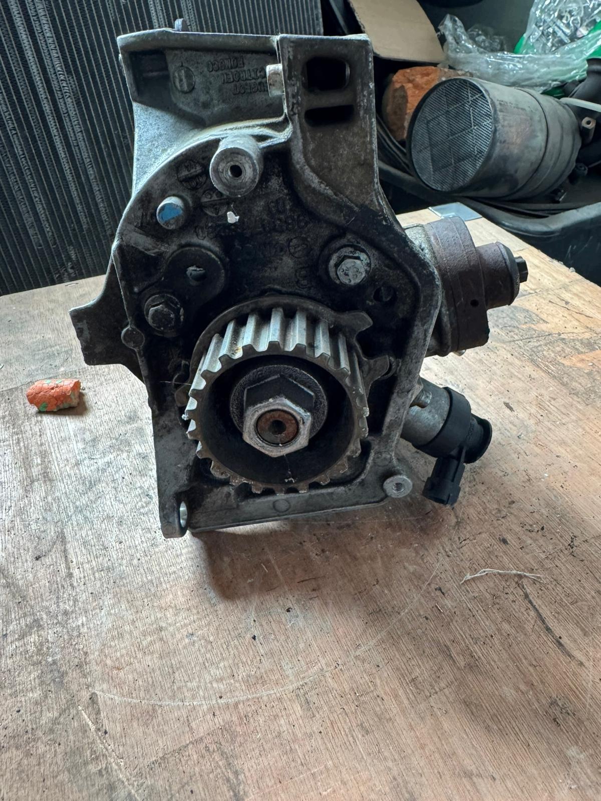 Insprutningspump OEM 9688499680 för Citroen image 2