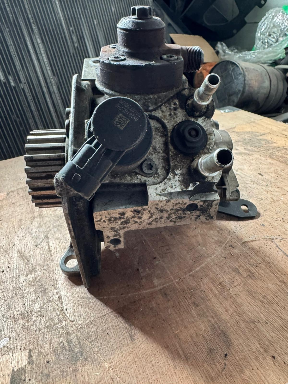 Ruiskutuspumppu OEM 9688499680 Citroenille