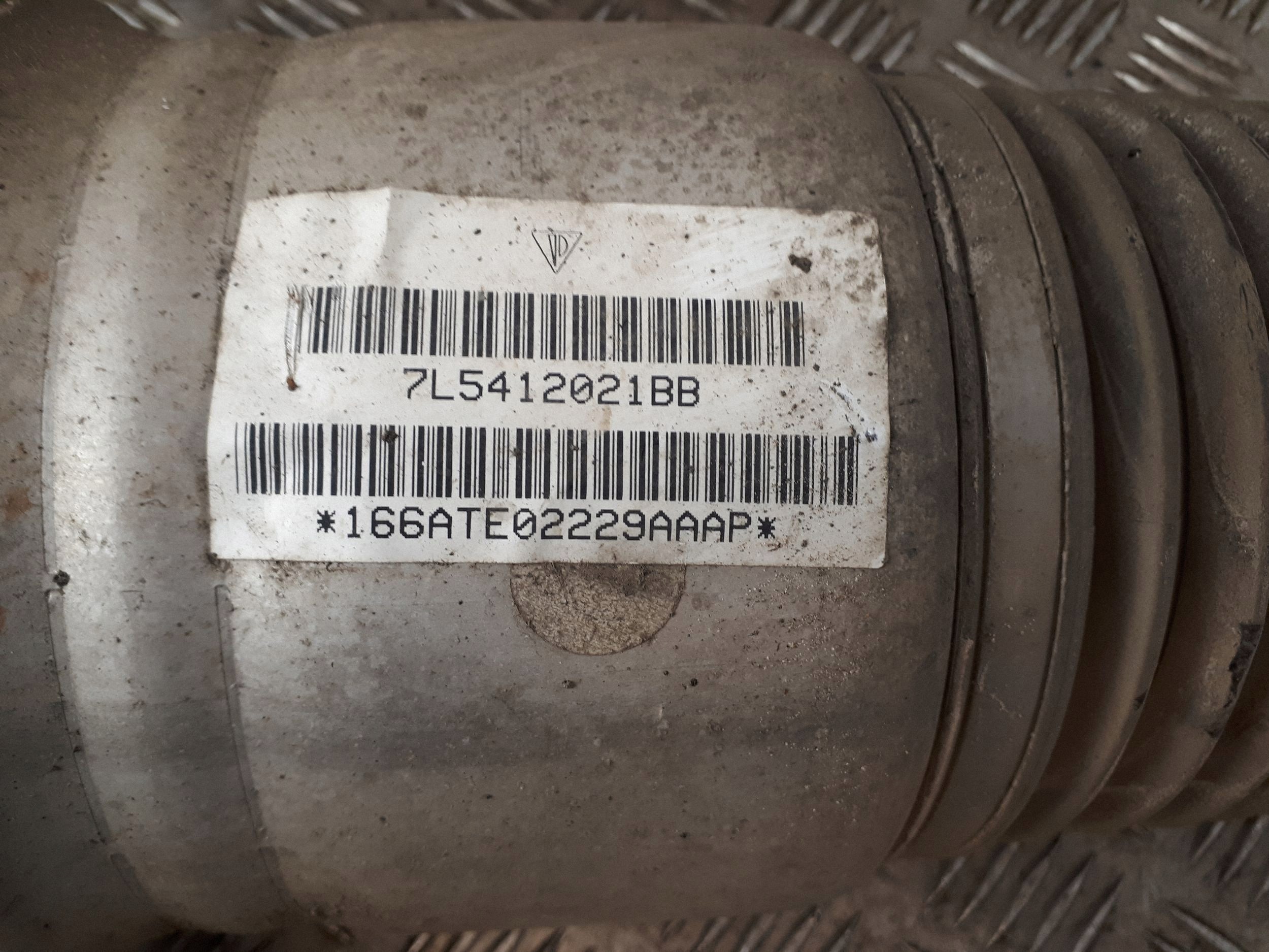 Porsche OE Luftfjädring 7L5412021BB Fram Begagnad image 3