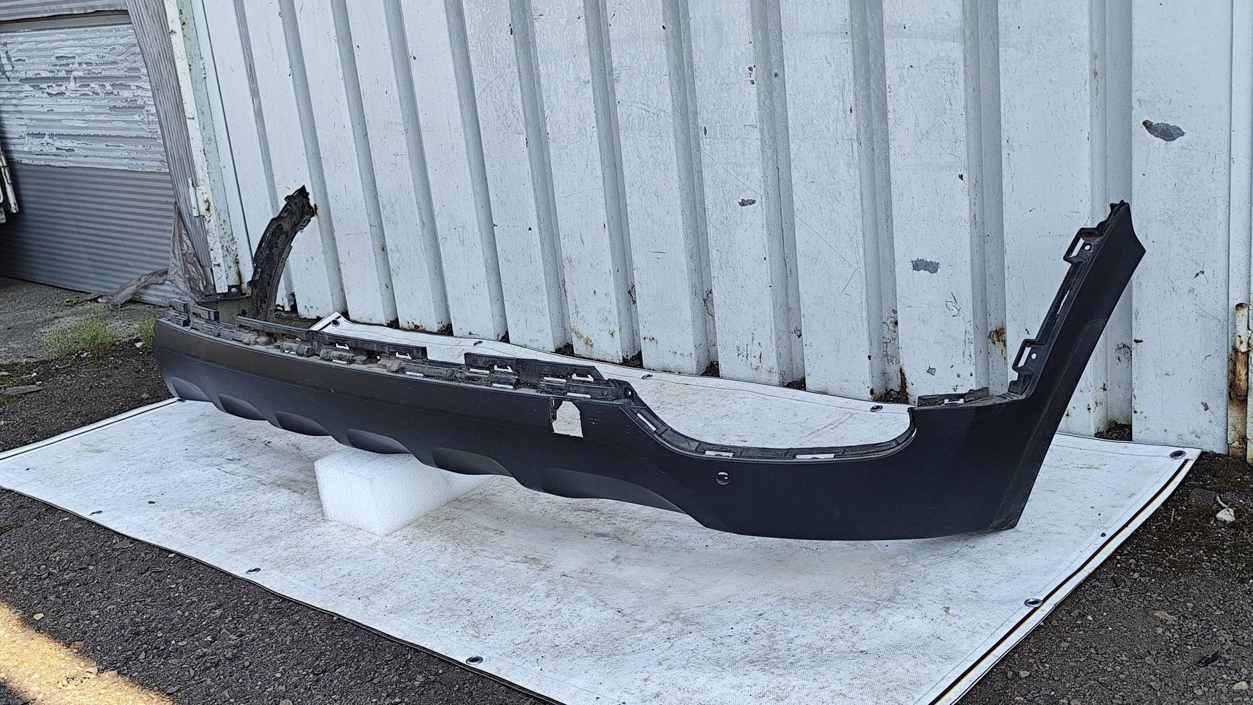 Kia OE 86612-F1500 Bumper Spoiler Extension