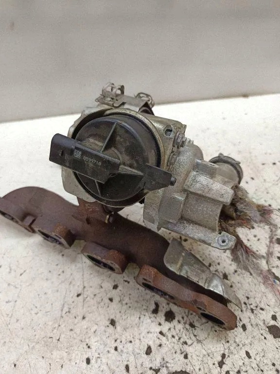 Turbo Skoda OE OEM 04L253010B - Usado image 5