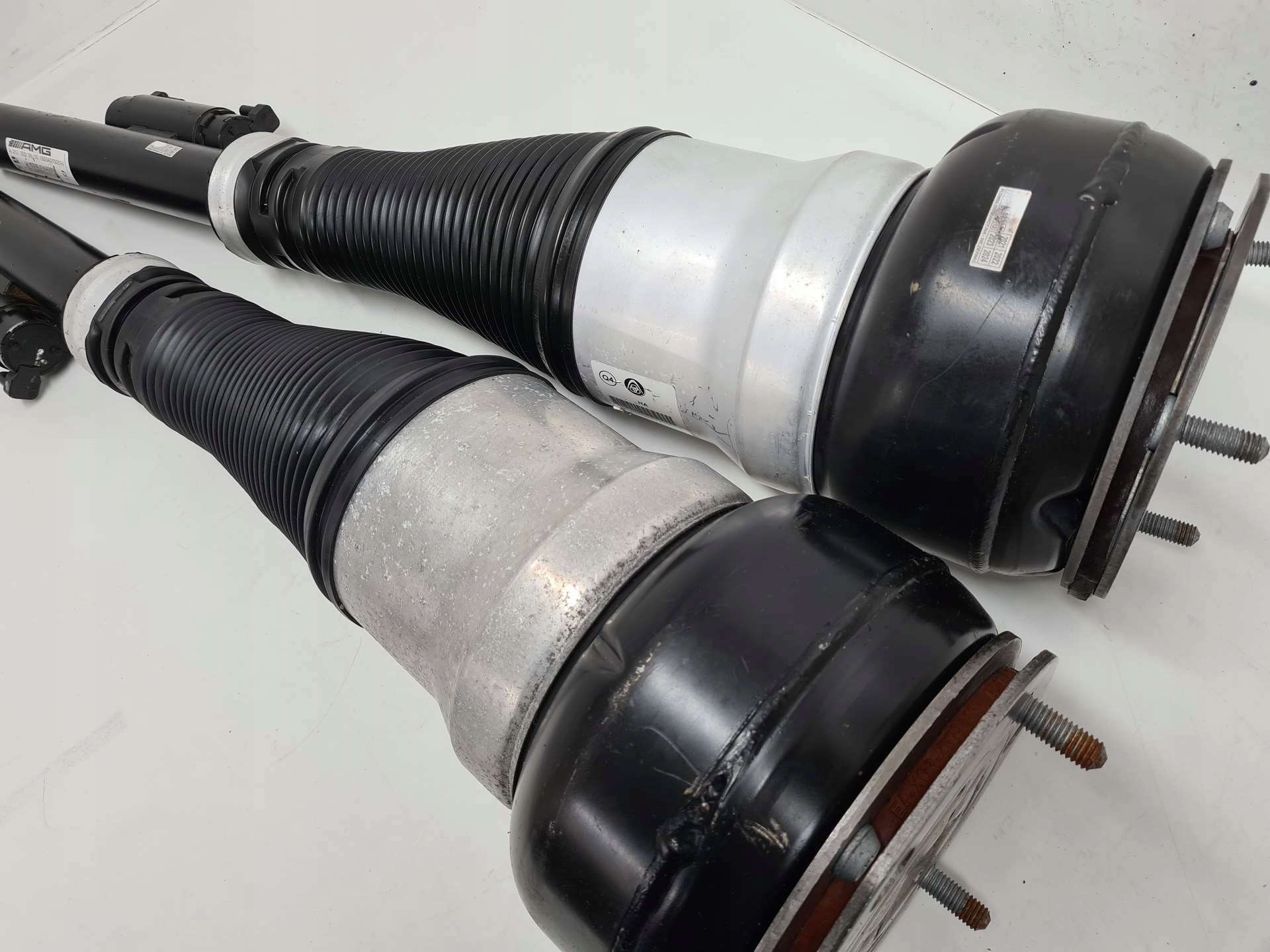 Mercedes C217 AMG Stoßdämpfer OEM A2173206101