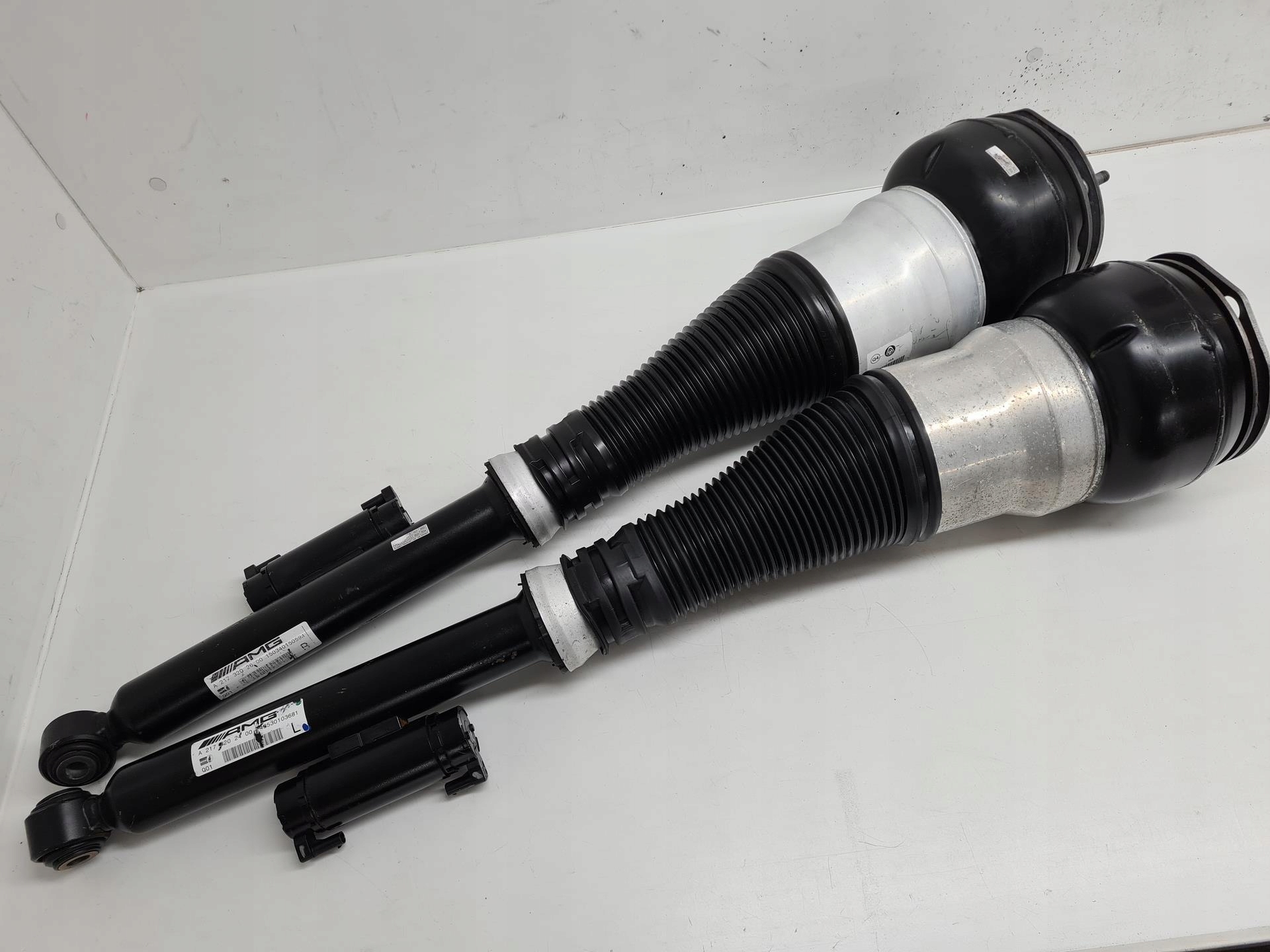 Mercedes C217 AMG Stoßdämpfer OEM A2173206101 image 7