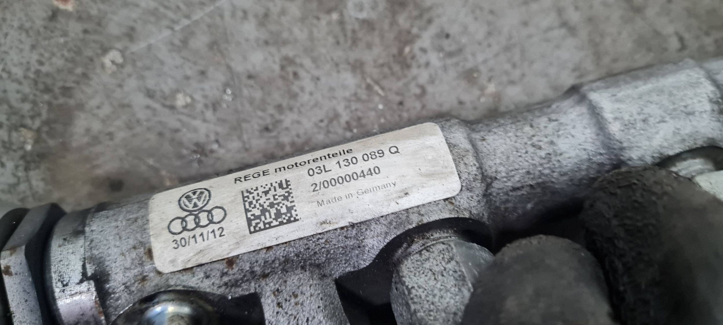 Ruiskutusraide OEM 03L130089Q Audi A4 1.97L Diesel image 9