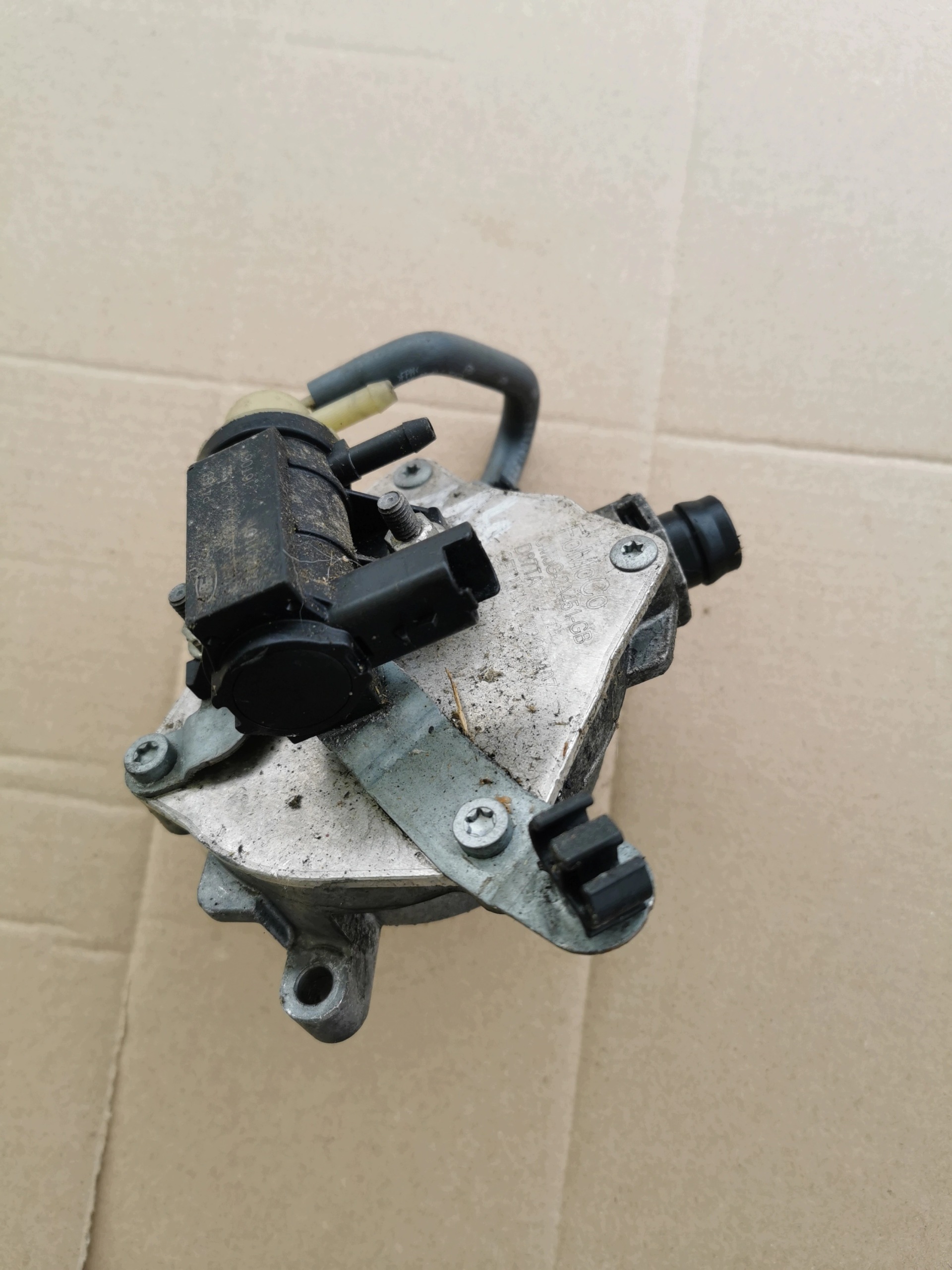Bomba de vacío OEM CM5G-2A451-GB para Ford Transit Courier image 3