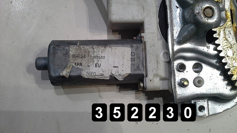 Oikea etuoven ikkunamoottori OEM 994024