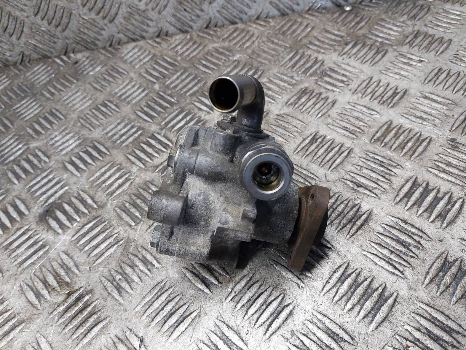 Pompe de direction VW Passat B5 OEM 8D0145156L image 2