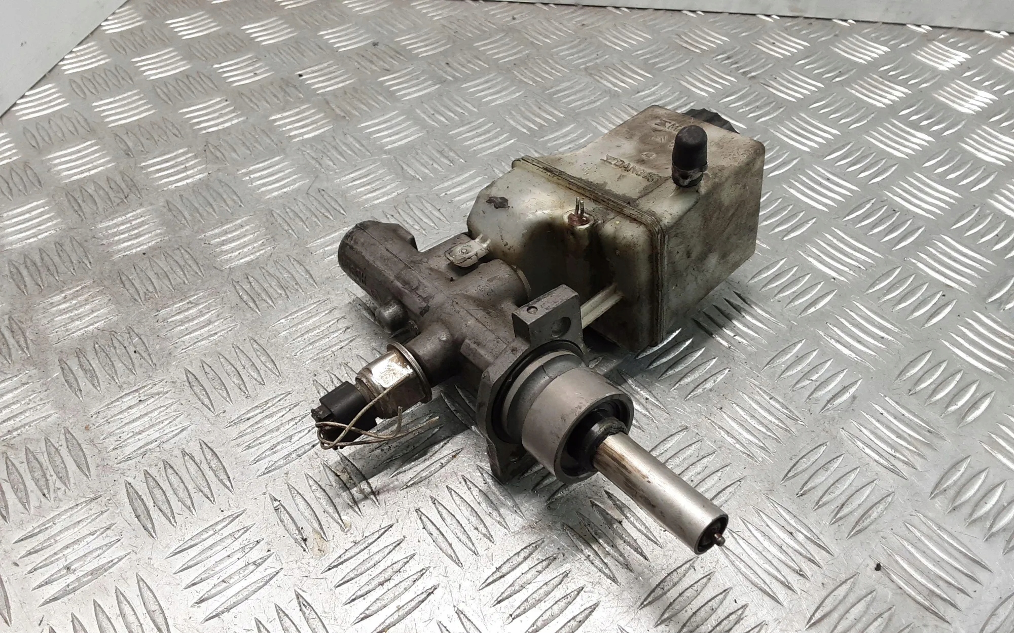 Jarru sylinteri OEM 0204221957 Citroën C5 III:lle image 2