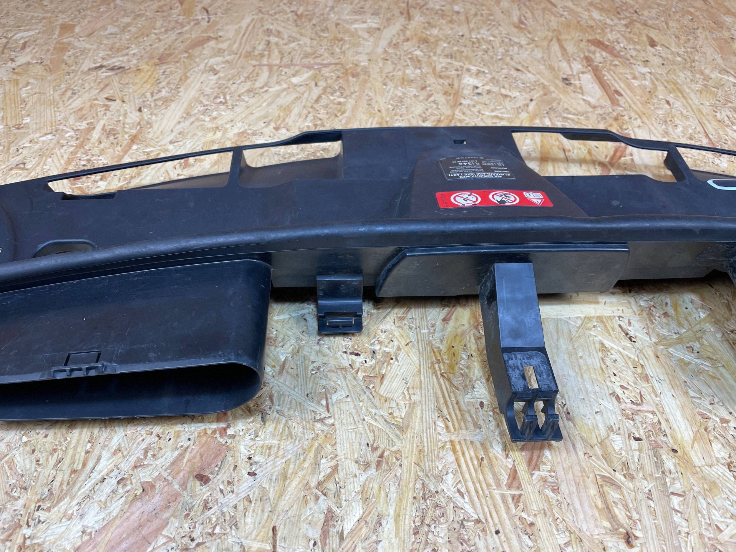 Övre bältskydd OEM A2125000255 för Mercedes E-klass W212 image 9