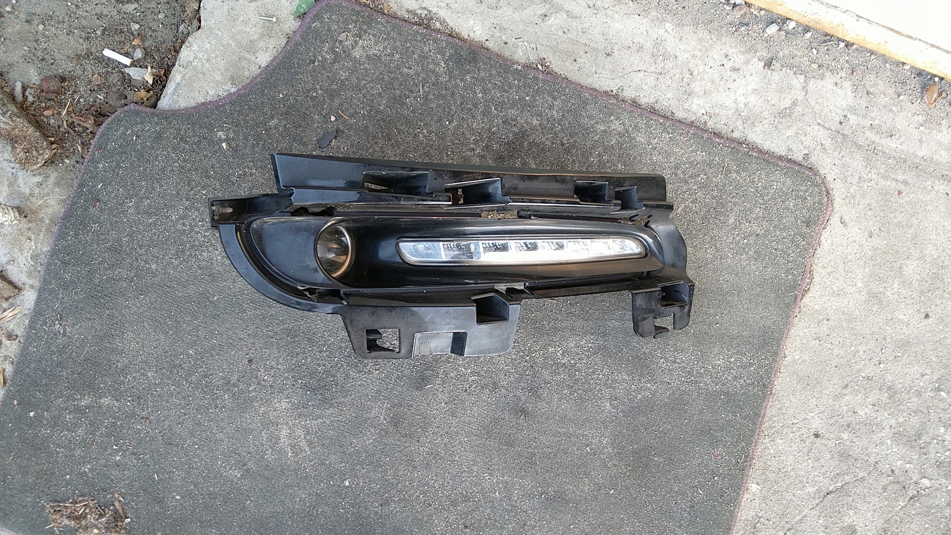 Jeep OE 0987bv Oikea Ajovalo DRL Halogeeni LED