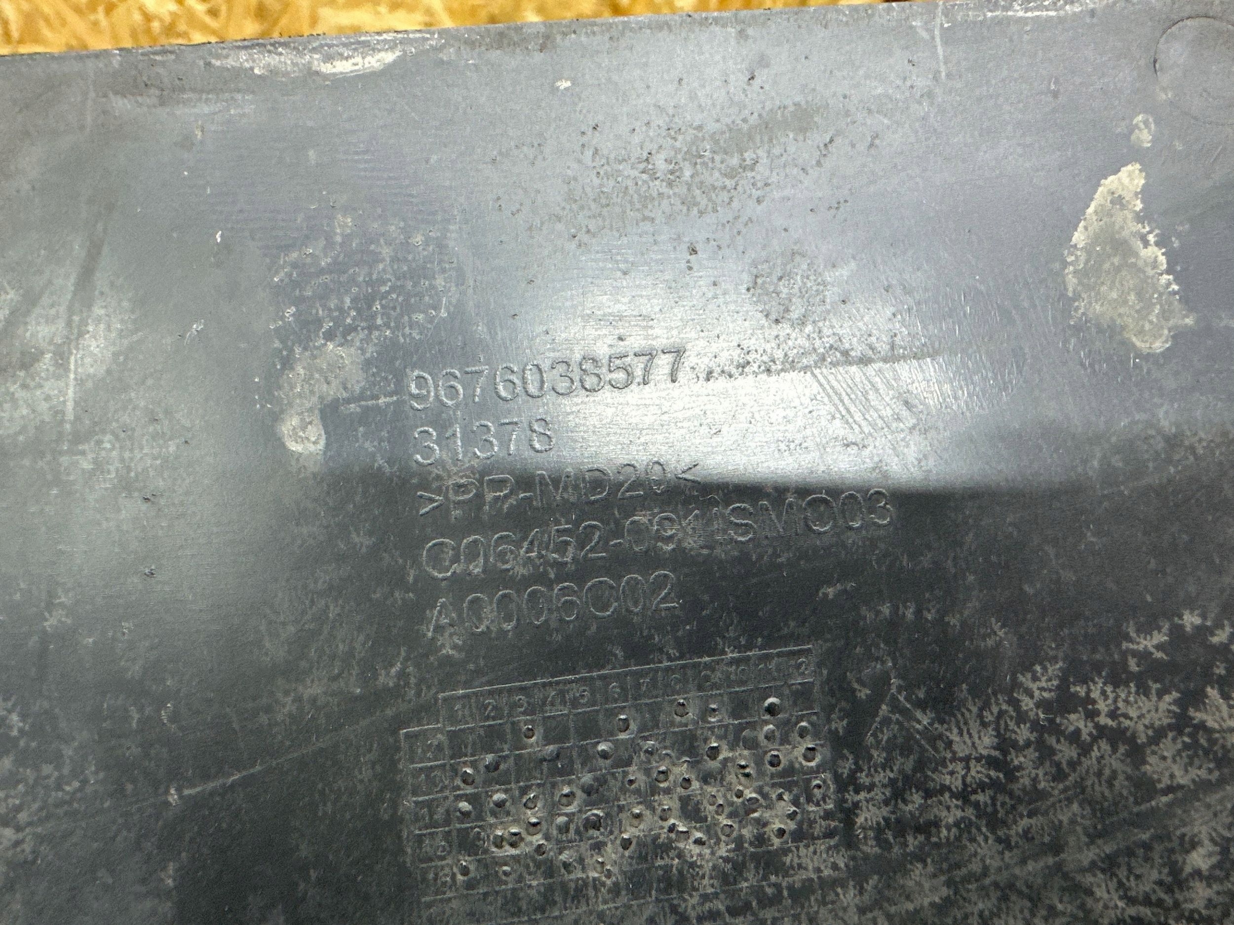OEM 9676038577 Cubierta Superior Parachoques Delantero Citroen image 3