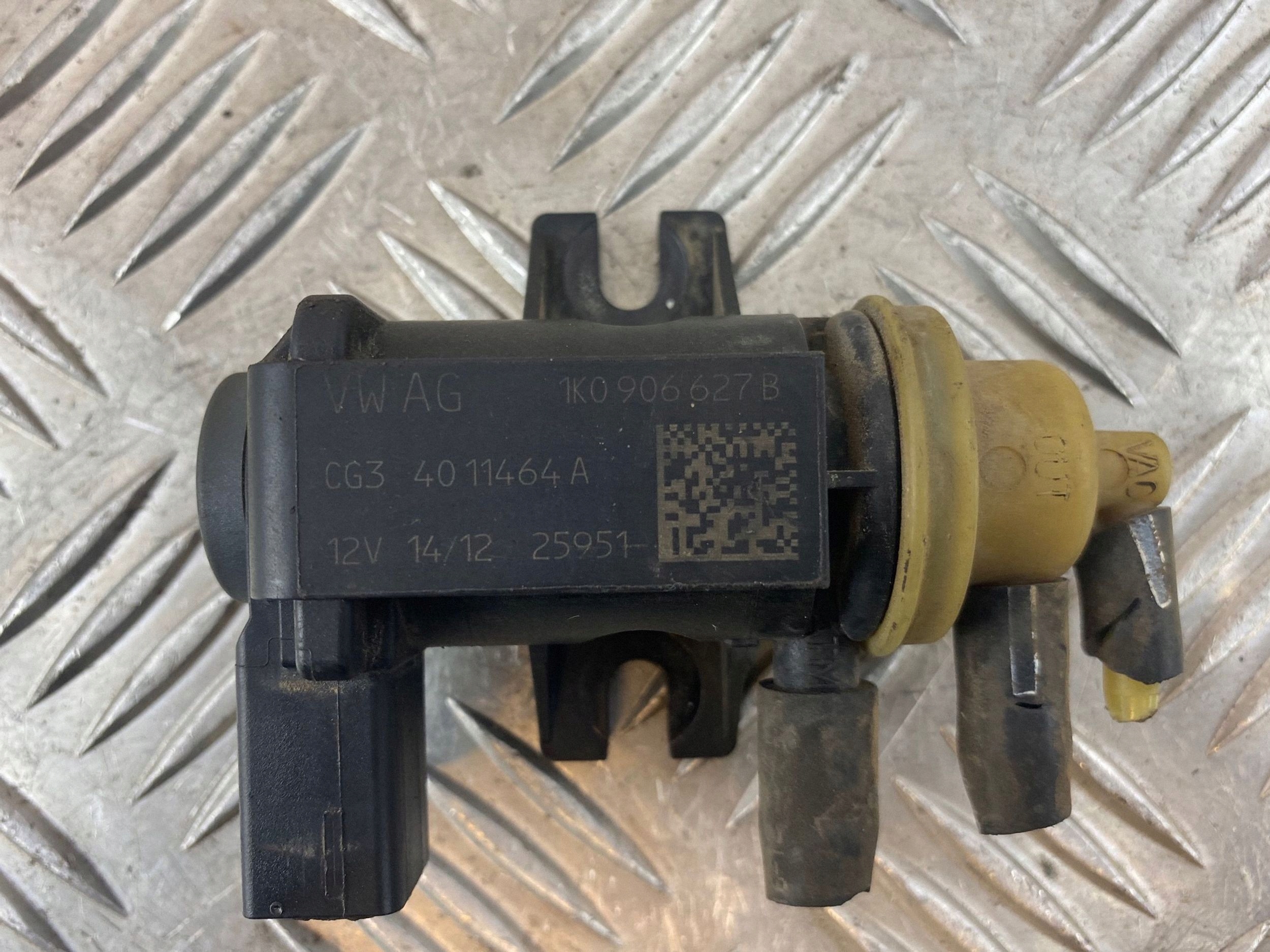 Válvula eletromagnética Audi TT 8J3 1K0906627B 2.0L Diesel image 3