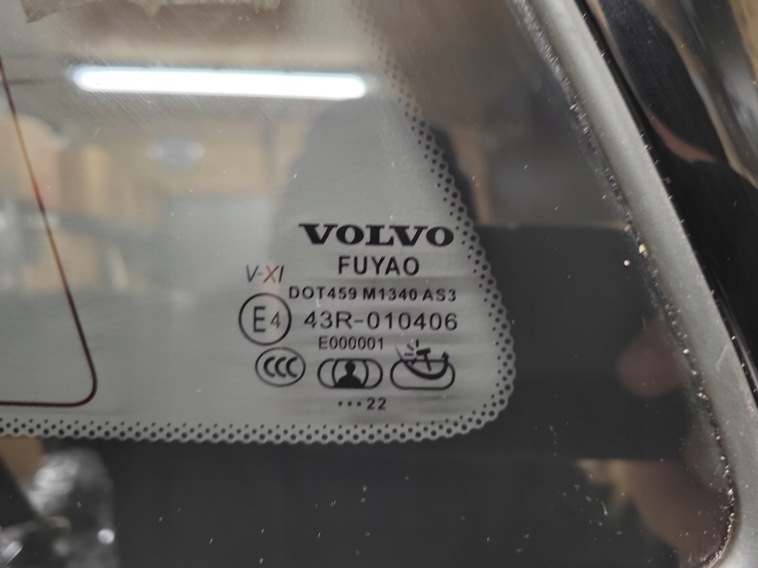Vidro Traseiro Esquerdo OEM 32314871 para Volvo XC60 II image 3