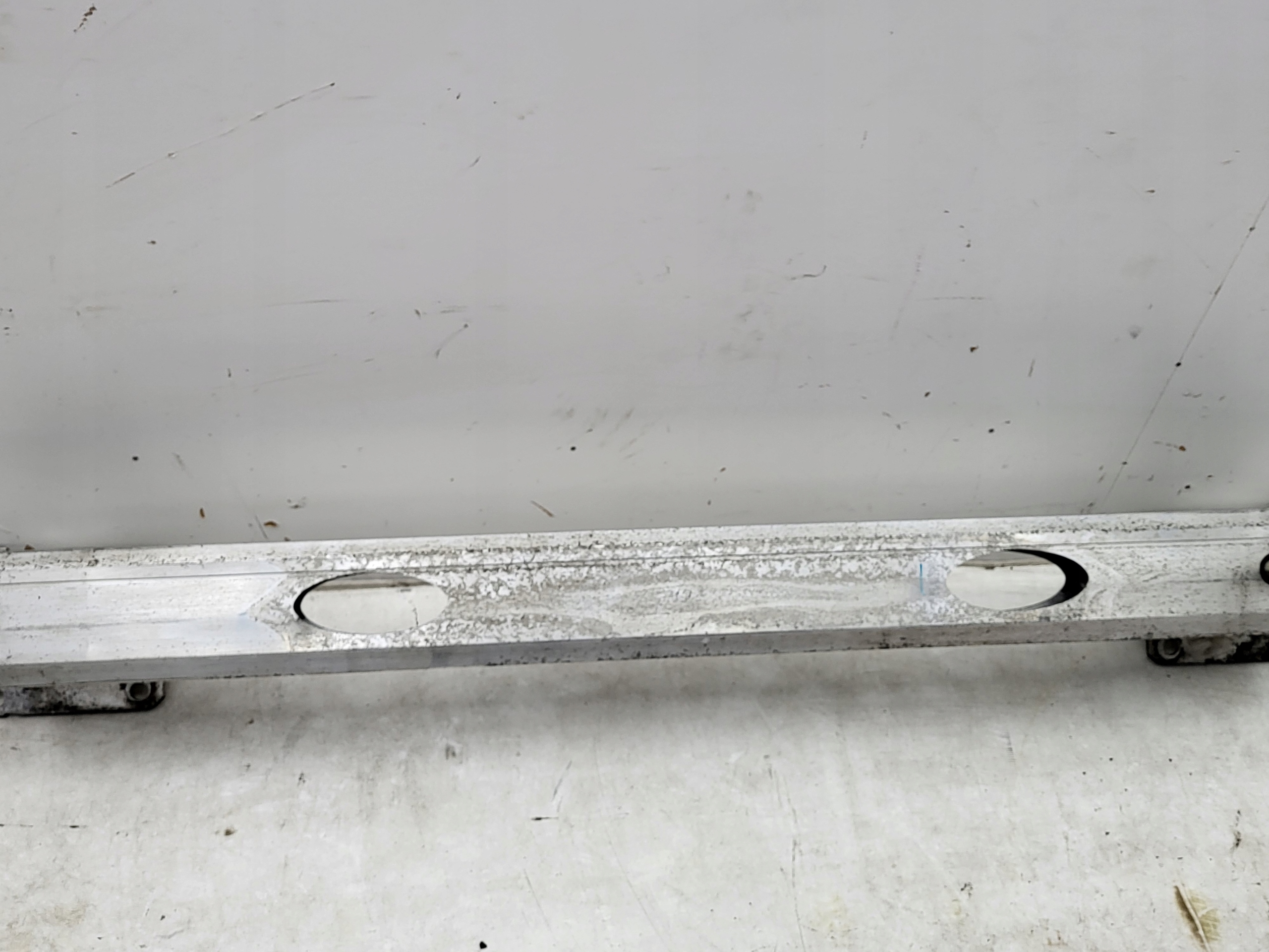 Barra parachoques trasera OEM 9808286980 Opel Vivaro C image 4
