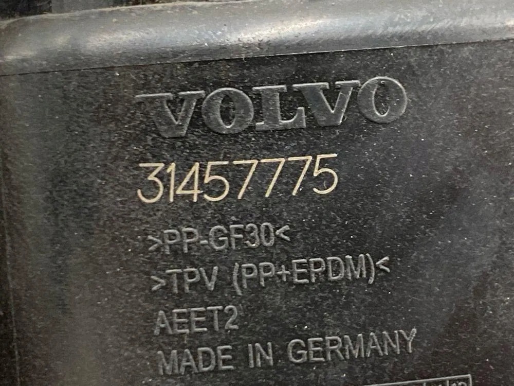Tapa de combustible Volvo OEM 31457775 - Gris para XC40 T3 image 7