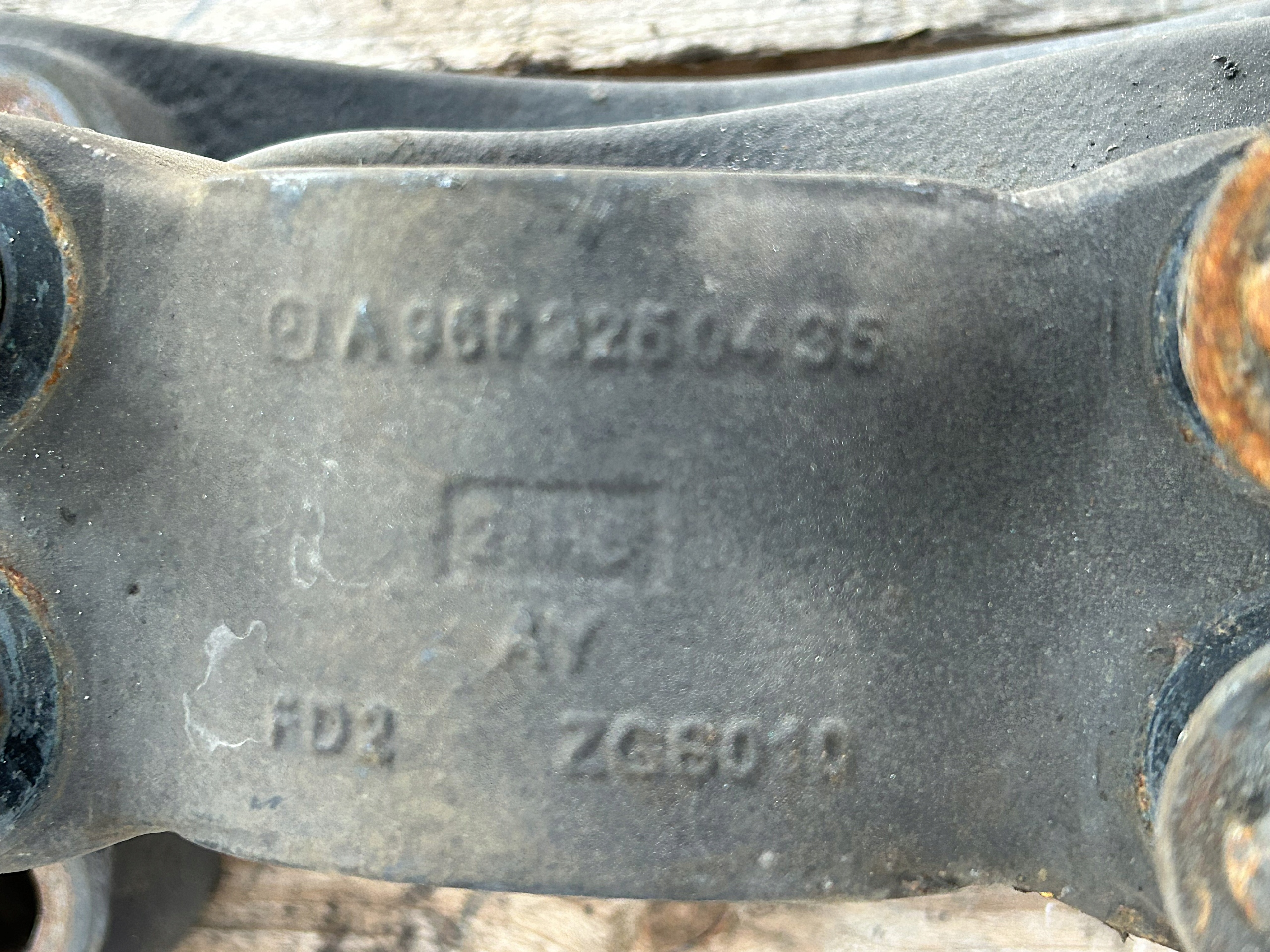 Soporte DELFIN fijación airbags Mercedes Actros MP4 A9603284441 image 3