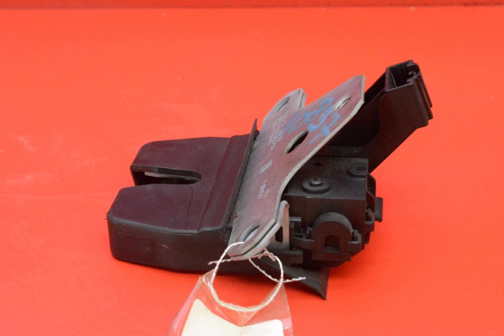 Fecho porta-bagagens Ford Focus 2013 OEM 8M51-R442A66-DA image 5