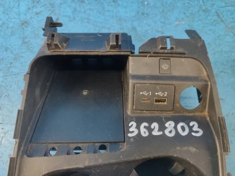 12V Aansluiting Infiniti QX50 28342-9HF3B thumbnail 1